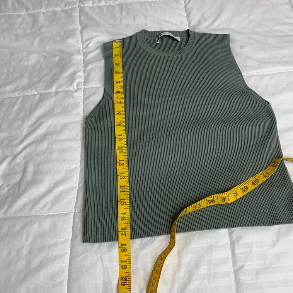 Zara Sleeveless Ribbed Knit Top Green Grey  Crew Neck Women’s Size US L - Picture 7 of 7